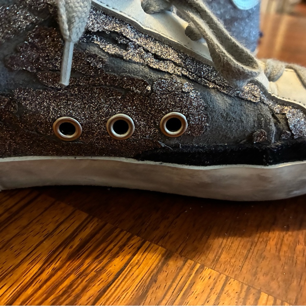 Golden Goose Superstar Sneakers with Glitter Accents - Picture 8 of 11